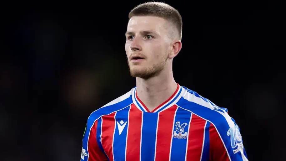 Adam Wharton tâm điểm chuyển nhượng khi Liverpool phủ nhận