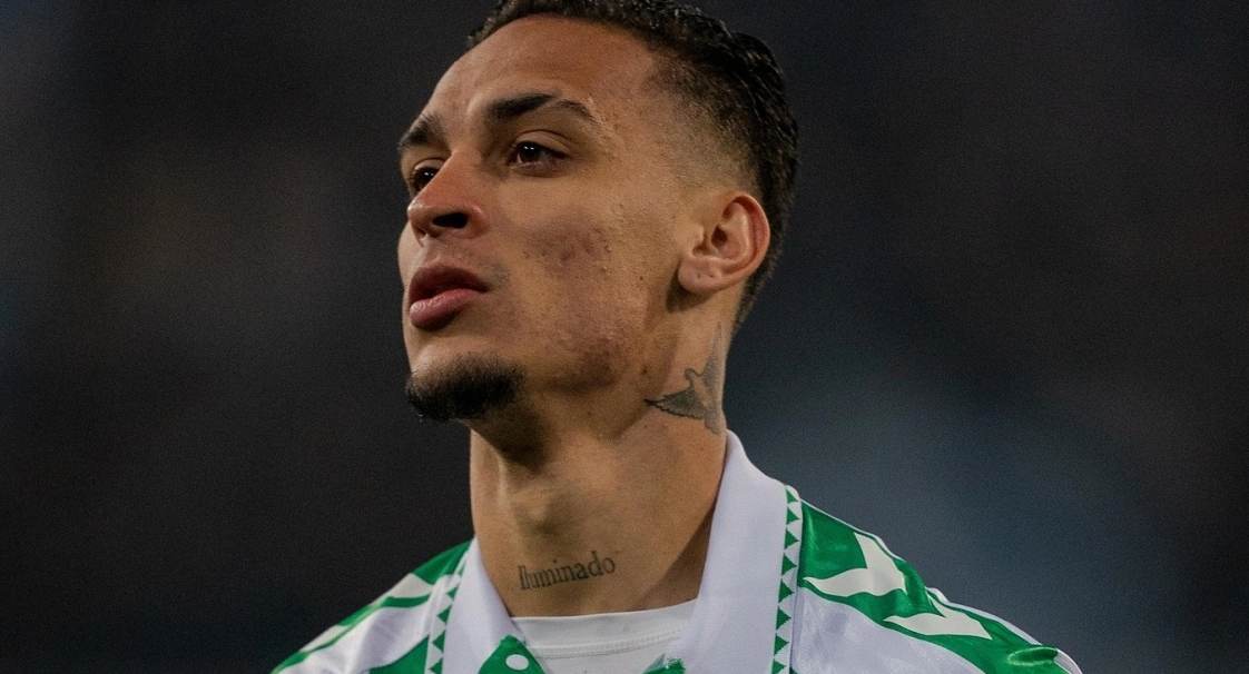 Antony hòa nhập triết lý tấn công Betis và liên tục tỏa sáng