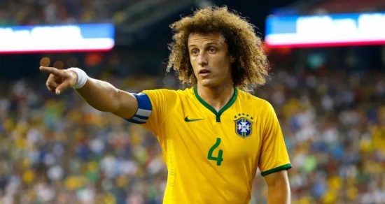 Vai trò của David Luiz khi trở thành người thầy trên sân