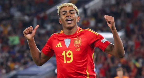 Yamal ghi nhiều bàn và kiến tạo, vượt xa thành tích của Ronaldo thời trẻ